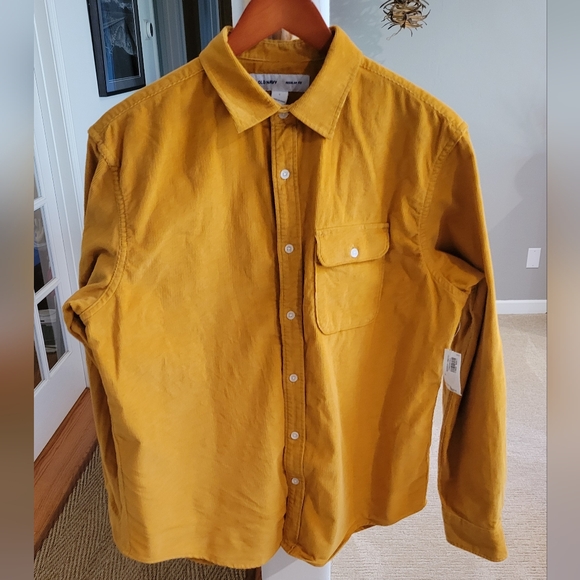 NWT Old Navy Cadmium Yellow Corduroy Button Down Size L - Picture 1 of 6